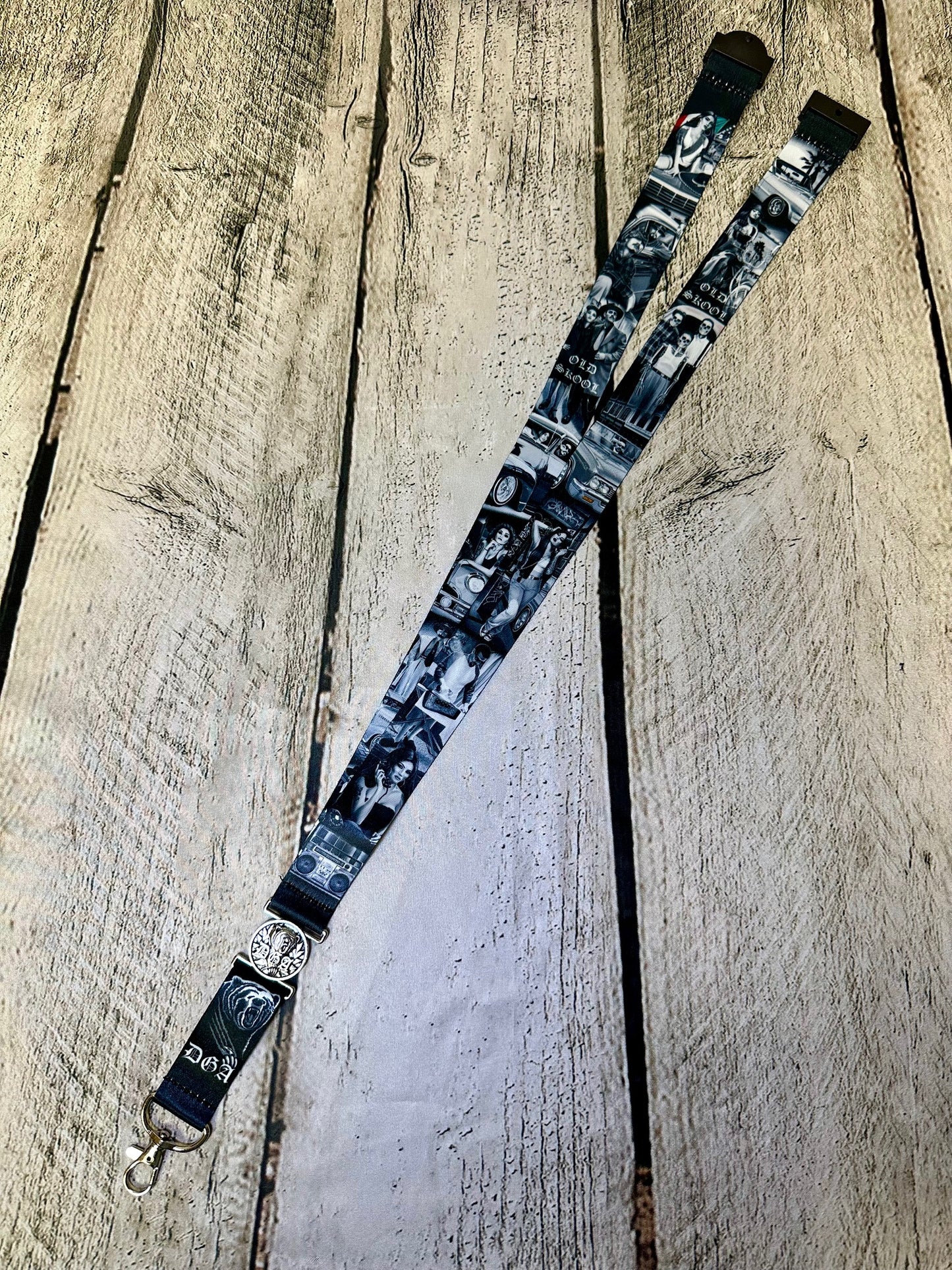 DGA® Old Skool - LANYARD